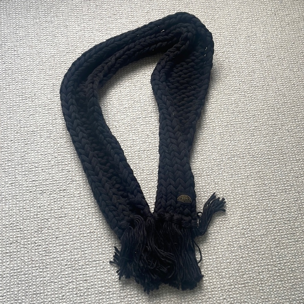 Chunky Yarn Scarf, Levi’s